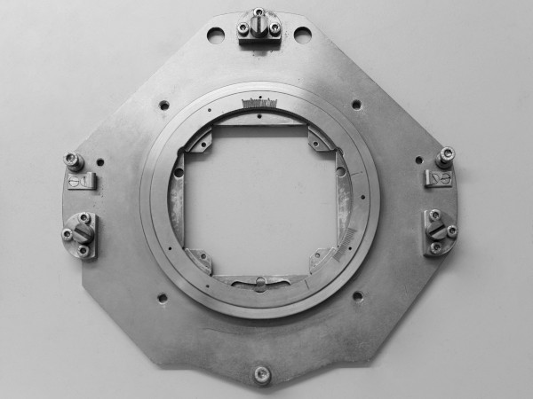 LIGA: mask holder for deep X-ray lithography